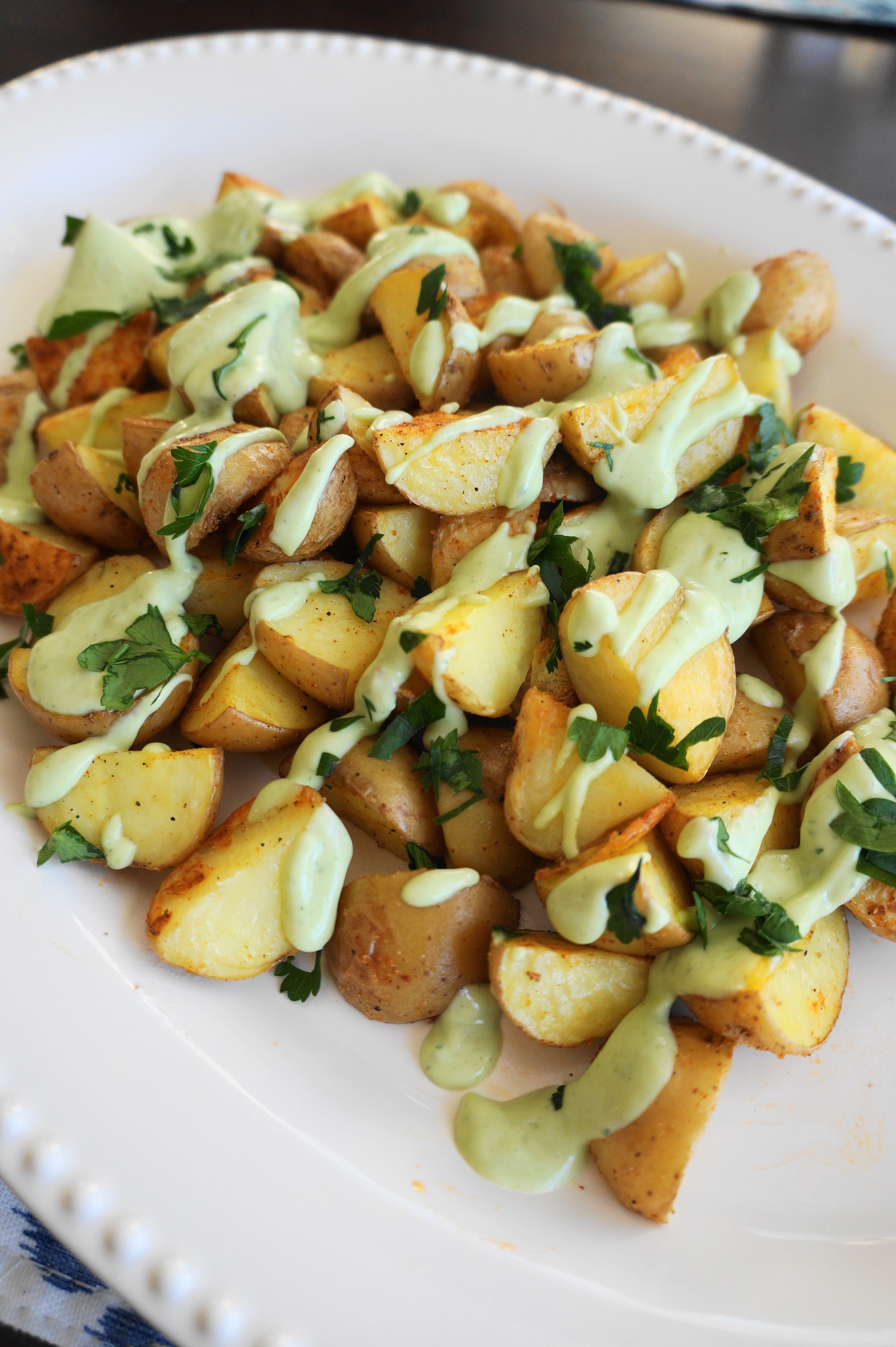 Crispy Roasted Potatoes with Avocado-Lemon Aioli (V, GF) | Busy Girl Healthy World