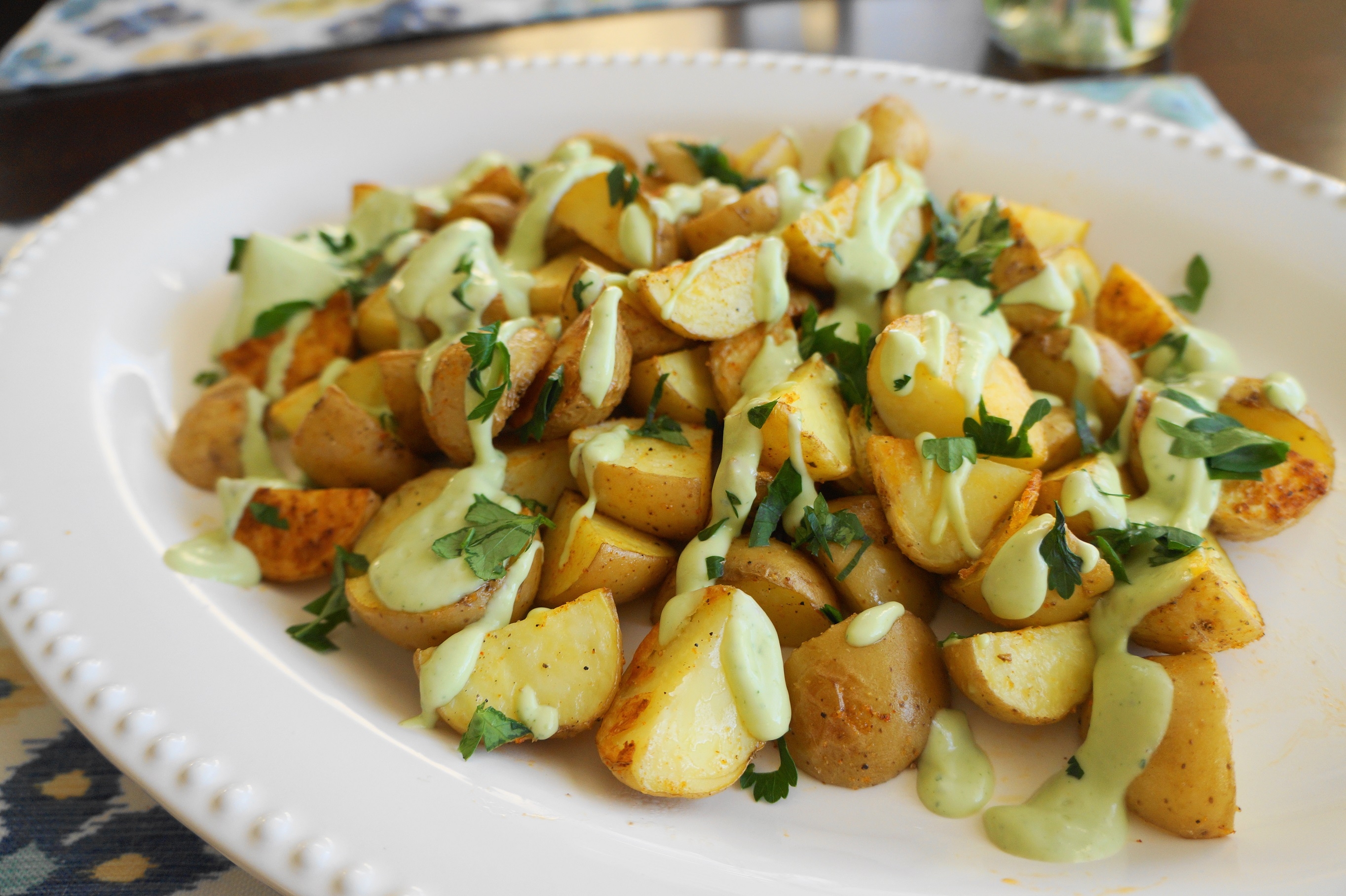 Crispy Roasted Potatoes with Avocado-Lemon Aioli (V, GF) | Busy Girl Healthy World